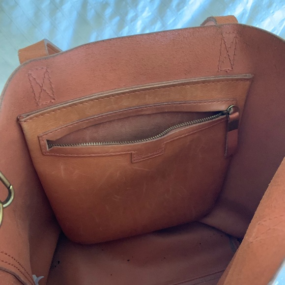 *SOLD* Madewell Medium Transport Tote - Picture 5 of 8